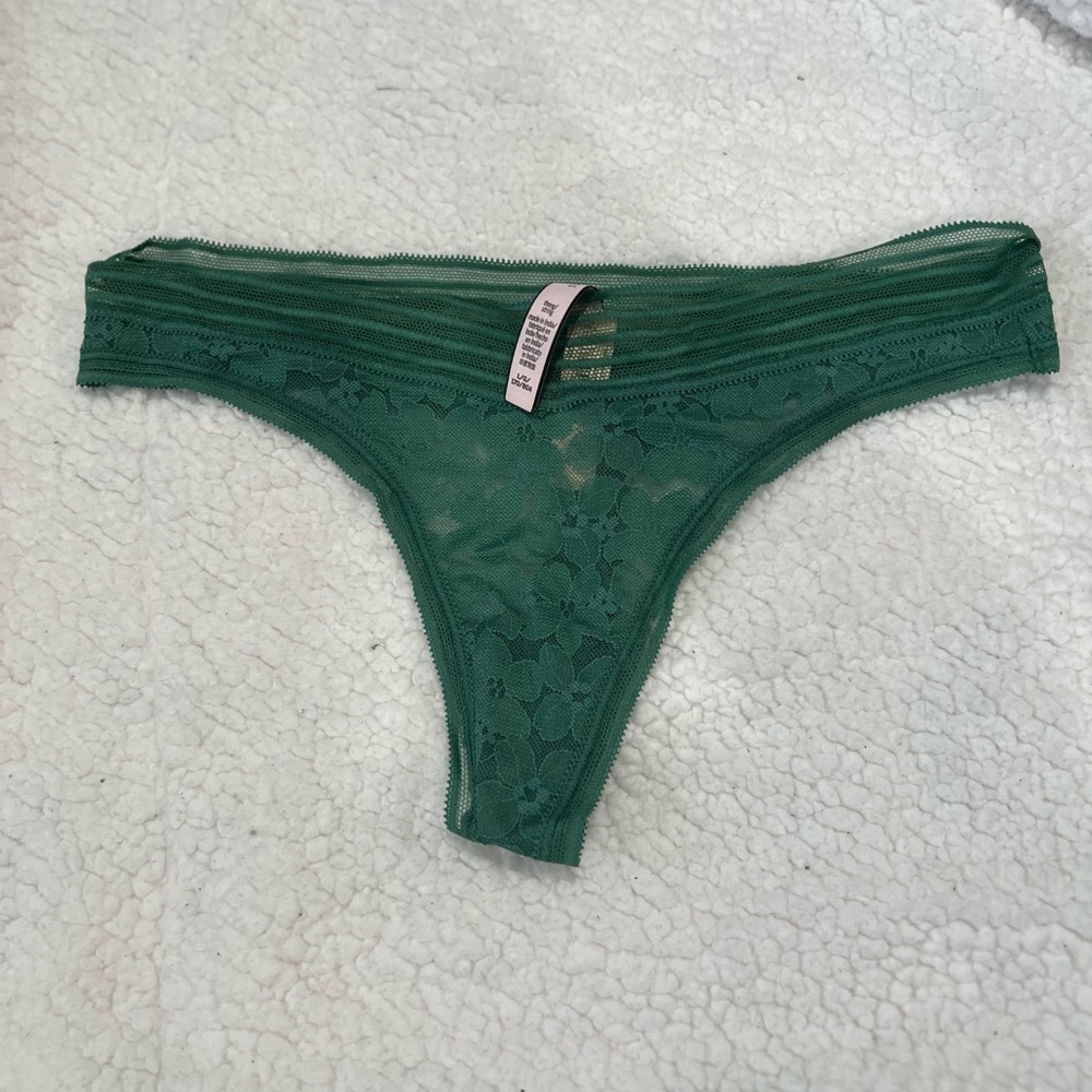 Victoria’s Secret Size L Thongs